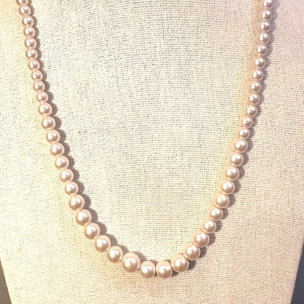 Napier Faux Pearl Single Strand Necklace 19.5" long Classic Costume Jewelry